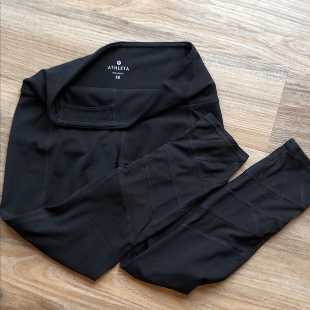 Athleta Salutation 7/8 legging